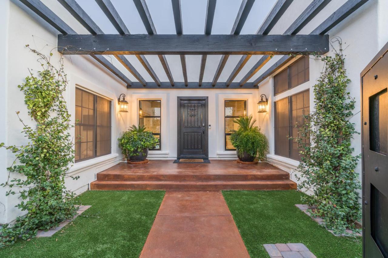 Wanderlust Oasis Villa Phoenix Bagian luar foto